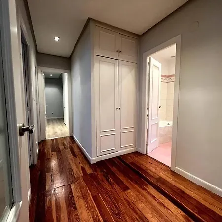 Grand View Zurriola 아파트 산세바스티안